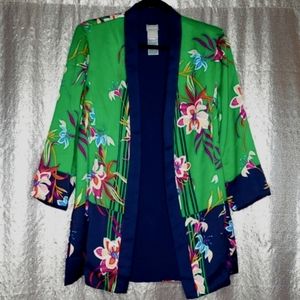 Chico's EUC 1P (M) reversible green floral to solid kimono open-front ja…